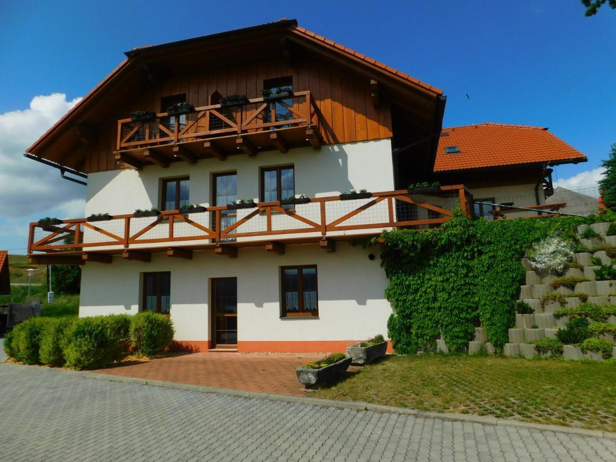 Horní Planá Apartmany U Srdce Vltavy מראה חיצוני תמונה